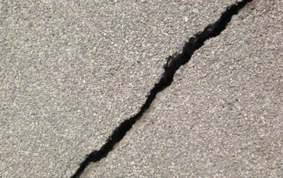 How To Fix Cracks In The Concrete Driveway In Carlsbad?