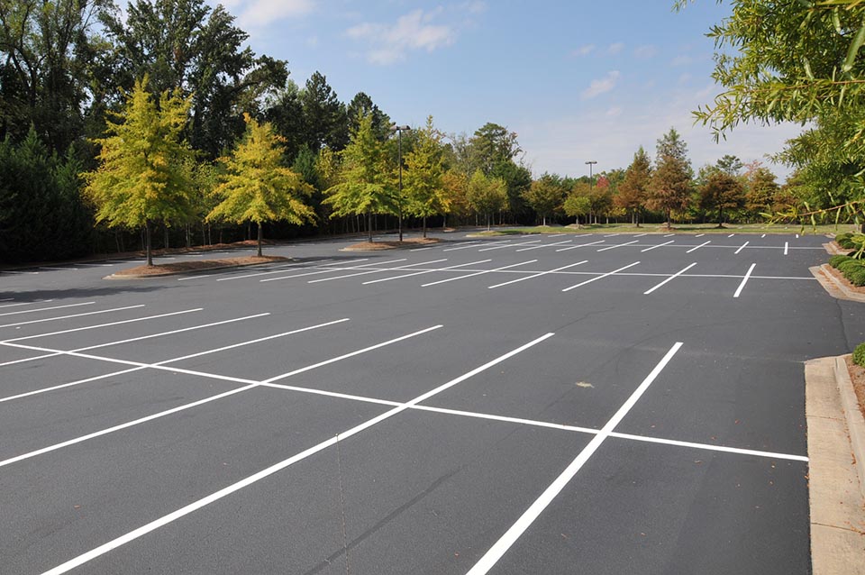 5 Tips To Use Concrete For Parking Lots In Carlsbad