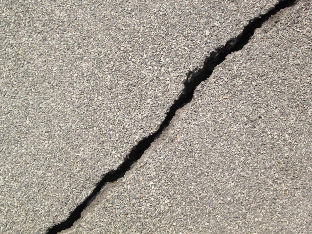 5 Things To Do If You Notice Cracks In Concrete In Carlsbad 🥇carlsbad Concrete Contractor