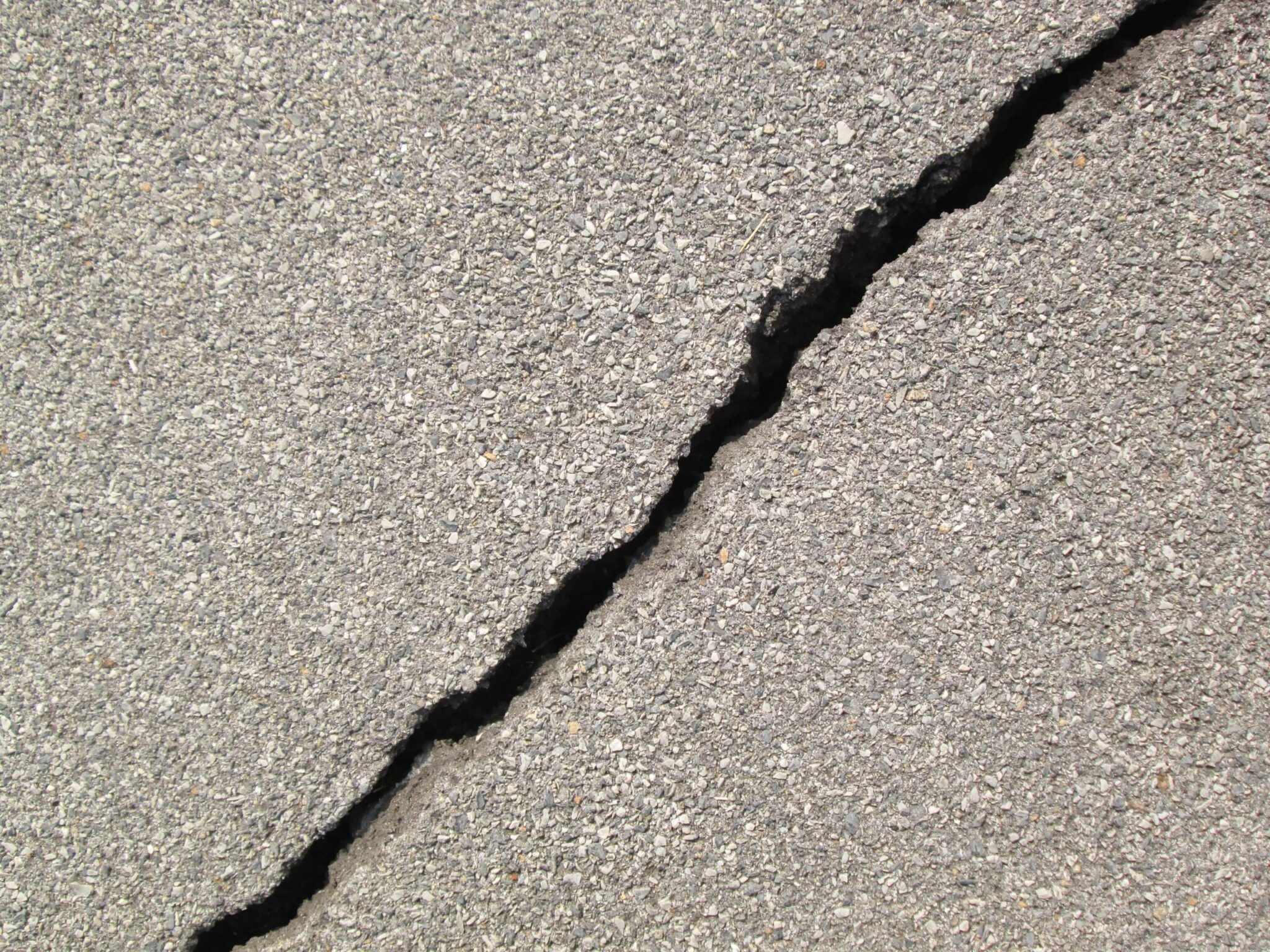 5 Things To Do If You Notice Cracks In Concrete In Carlsbad 🥇carlsbad Concrete Contractor