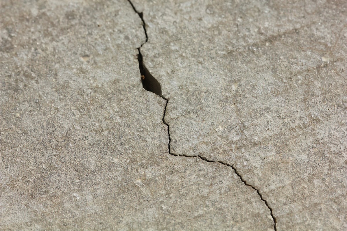 3 Tips To Fill Cracks In Your Concrete In Carlsbad